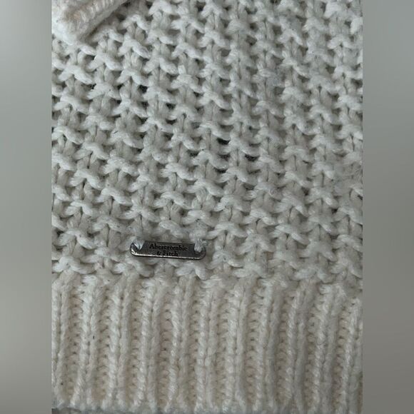 Abercrombie & Fitch Cream Wool Blend Knit Sweater Size Small EUC minimalist - Picture 2 of 5